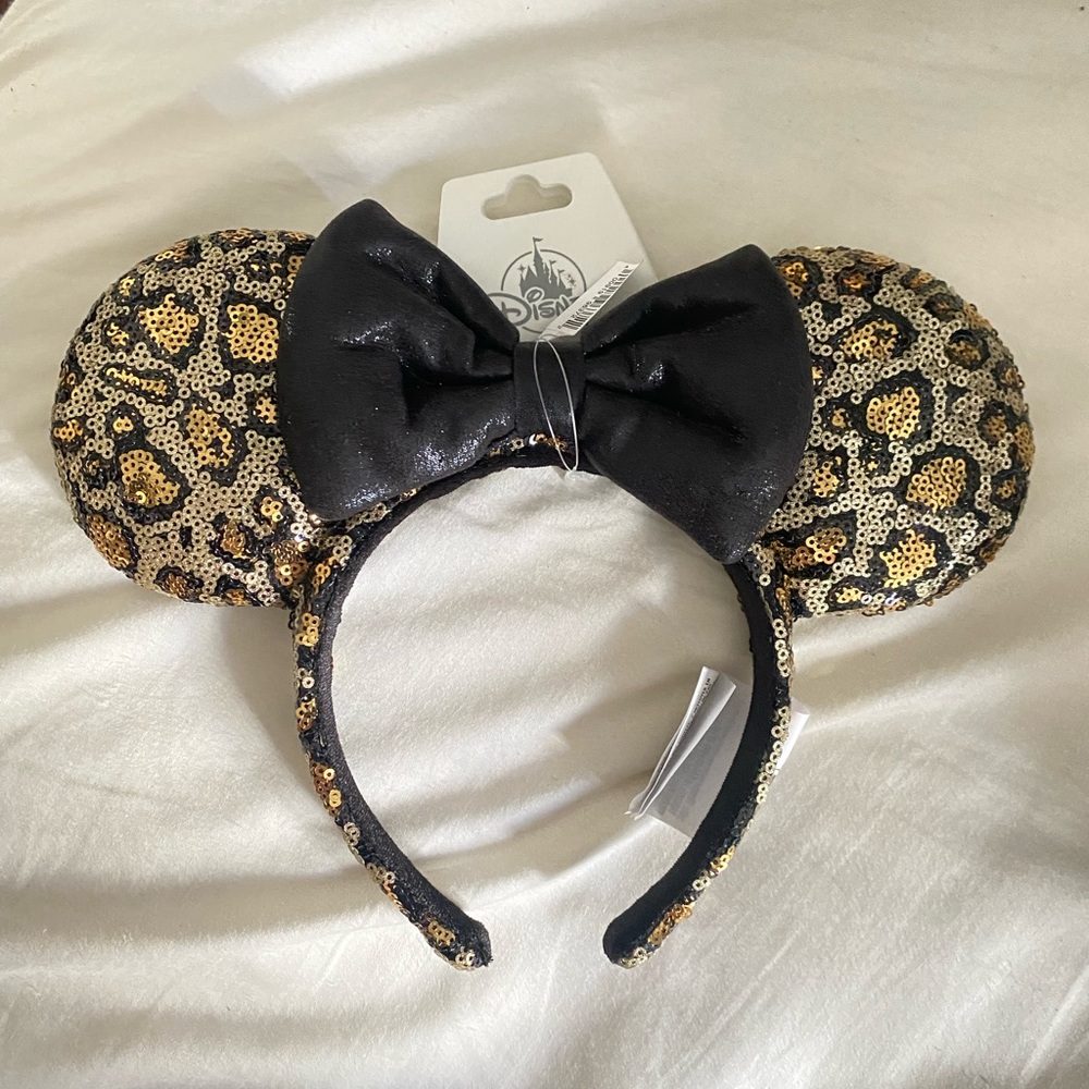 NWT! Disney Parks  Leopard Print Sequin Ears with Black Bow